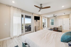 4 Schlafzimmer, Bügeleisen/Bügelbrett, kostenloses WLAN, Bettwäsche