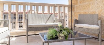 Stylish 1 Bedrooms Parking At City Gate