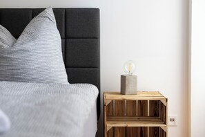 2 slaapkamers, een bureau, reisbedje, gratis wifi