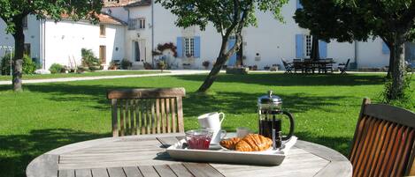 Ristorazione all'aperto