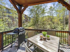 Condo, 3 Bedrooms | BBQ/picnic Area - 5569 Bear Hollow Hideaway! 3 Bedroom Condo by RedAwning (Park City)