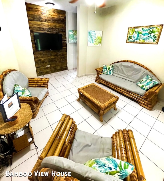 Spacious House Near Rincón Beaches- Electric Generator! - Rincón