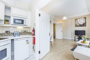 Private kitchen - Luxury two bed apartment in prime South Kensington - London (London)