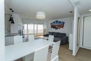 Interior - 076 Modern Seaside Style-Alicante Holiday (La Mata)