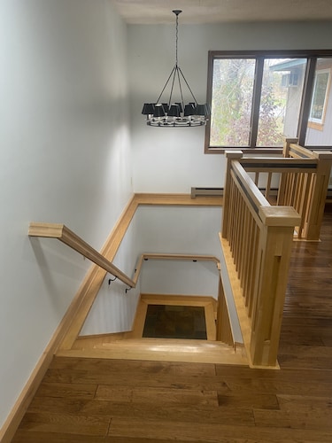 Large pet friendly, kid friendly house!  35 minutes from US Bank Stadium etc.