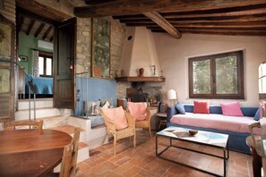 Living area - Villa for max 6 with incredible sea view in the wilderness of Maremma country (pancole)