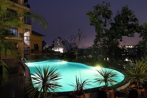 Piscina a l'aire lliure