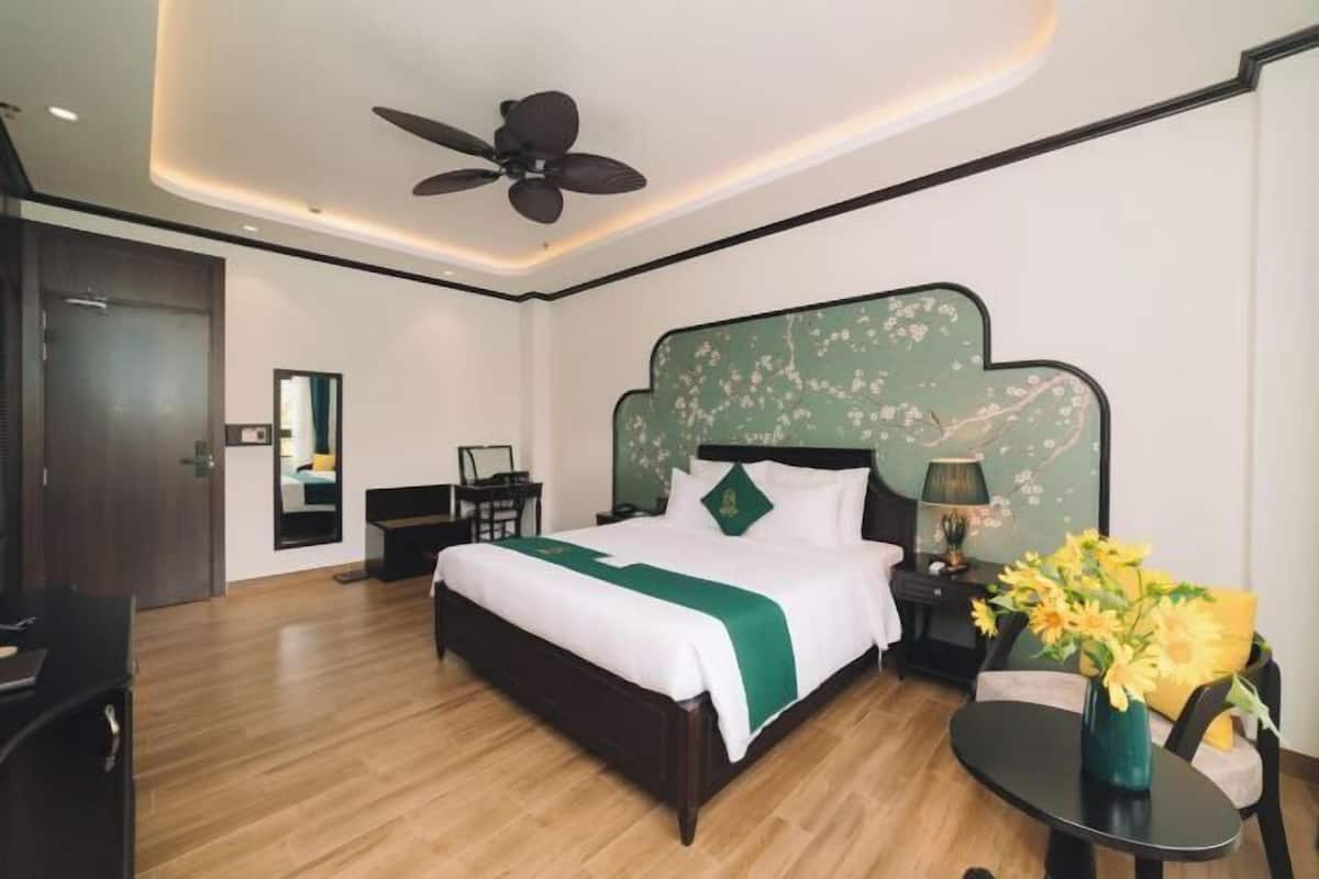 1 Schlafzimmer, hochwertige Bettwaren, Daunenbettdecken, Zimmersafe