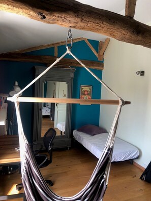 6 chambres, fer et planche à repasser, Wi-Fi