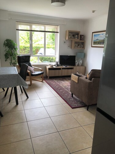 What a find 79 Clochog Apartment is !