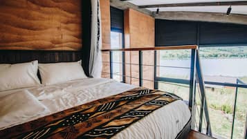 Design Loft | 1 bedroom, premium bedding, pillowtop beds, bed sheets