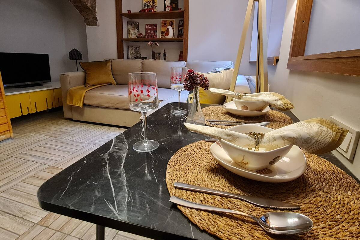 Deluxe Apartment