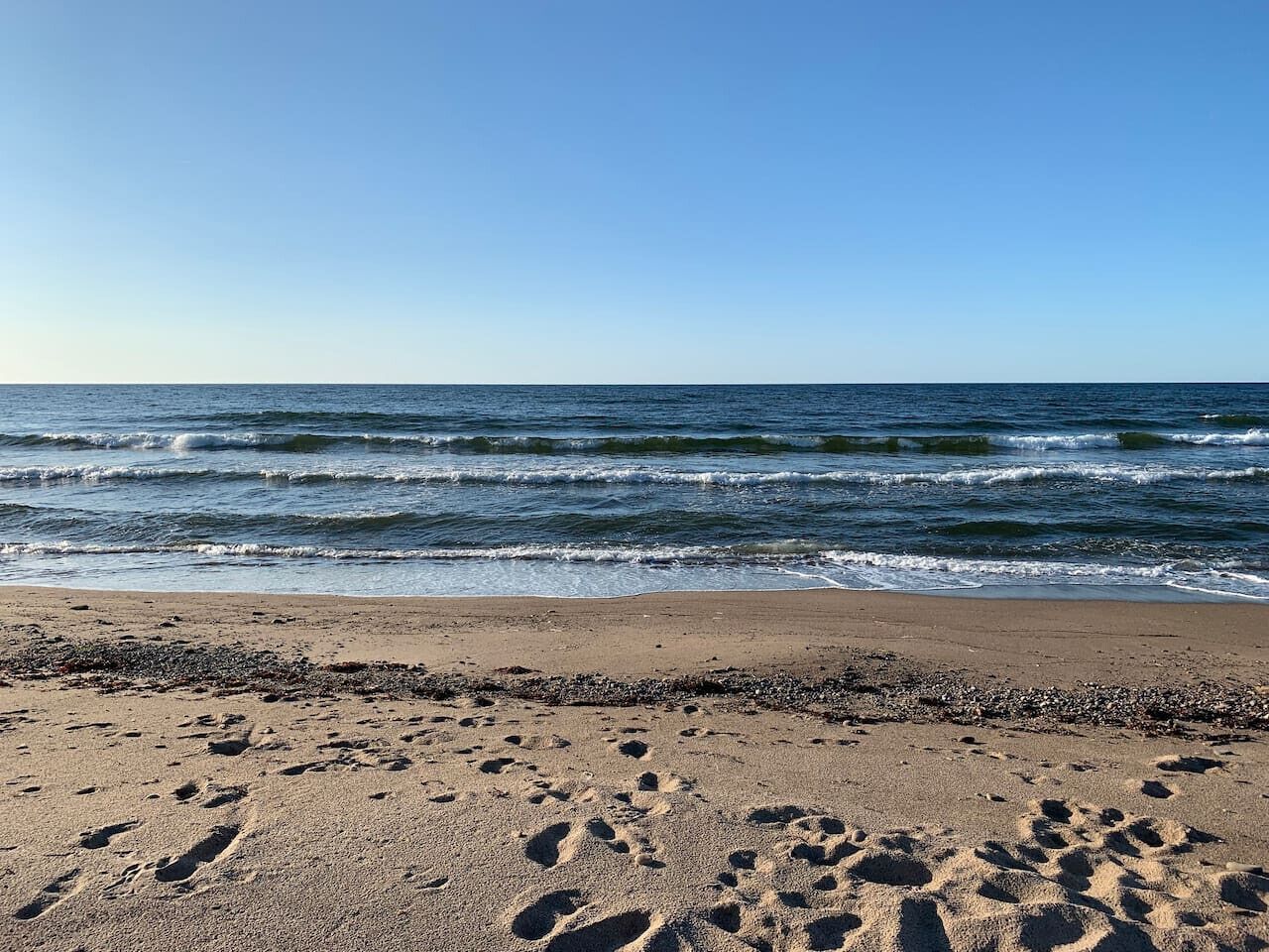 Una spiaggia nelle vicinanze