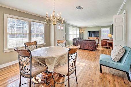 5 habitaciones, tabla de planchar con plancha y wifi gratis