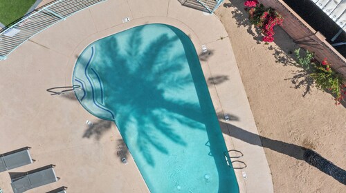 Viridian Biltmore Villa with Pool