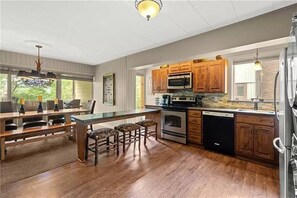 Fridge, microwave, oven, stovetop - Cozy Condo at Seven Springs
 (Champion)