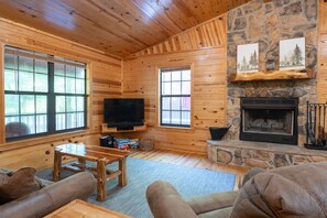 Smart TV, fireplace