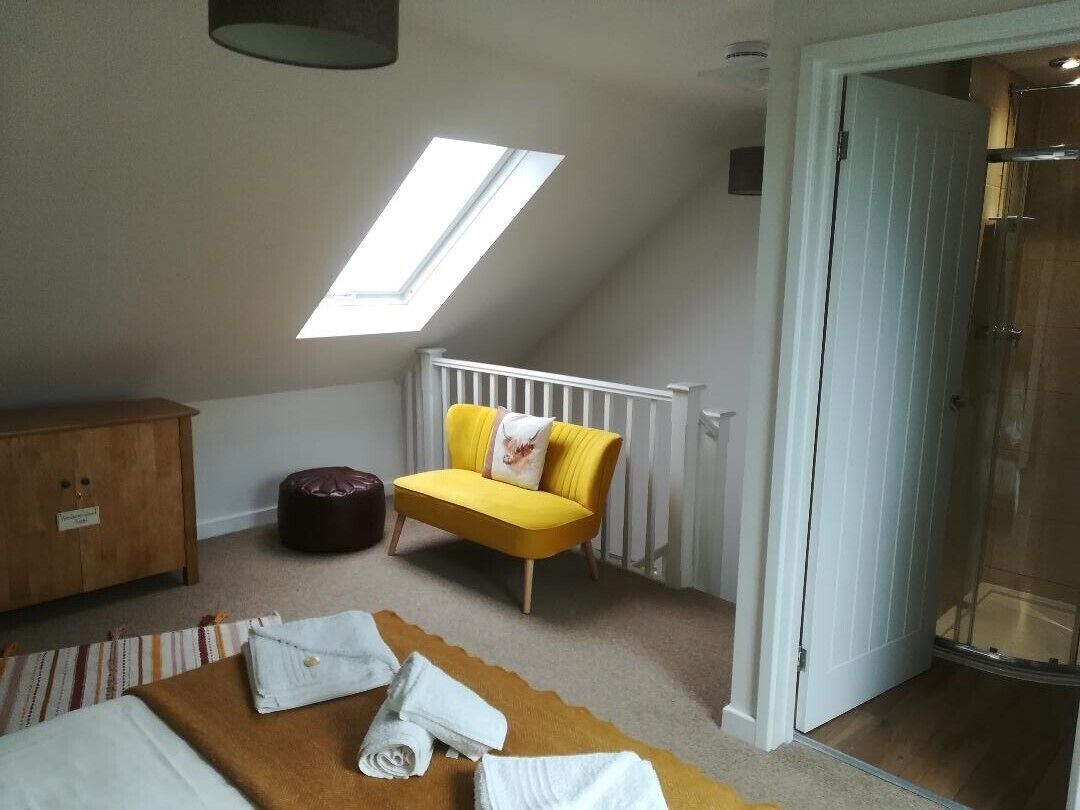 1 bedroom, desk, iron/ironing board, WiFi (free)