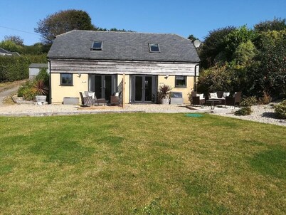 Spring Cottage Escape for Couples