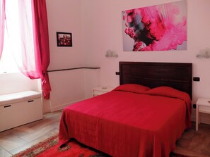 1 quarto, ferros/tábuas de passar roupa, Wi-Fi, roupa de cama