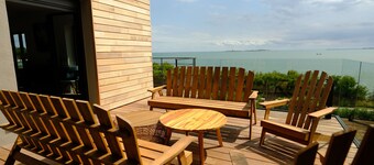 Appartement Avec Terrasse Front de Mer, vue Imprenable sur Tatihou