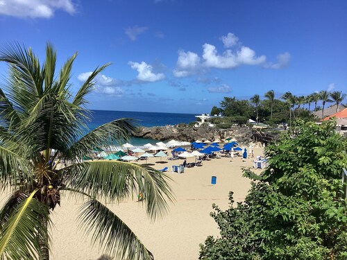 Amazing 2bd/2ba Beachfront Condo,Playa Alicia Beach 24/7 Security 