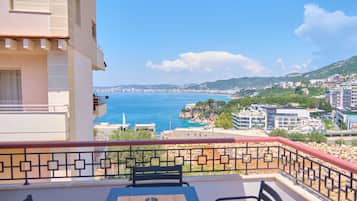 Panoramic Apartment, 1 Bedroom, Sea View | Pemandangan air