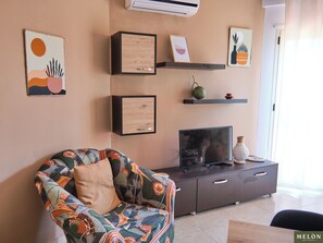 Superior Apartment, 1 Bedroom | Living area