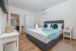 Vila, piscina particular | 2 quartos, ferros/tábuas de passar roupa, Wi-Fi de cortesia