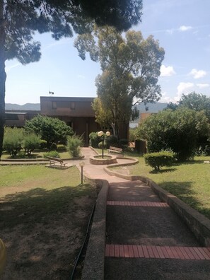 Property grounds - Casa Cugnana Costa Smeralda - CIN IT090047C2000R4832 (Cugnana Verde, Olbia)