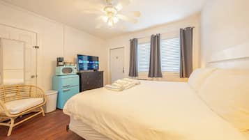 1 habitación, tabla de planchar con plancha, wifi y ropa de cama
