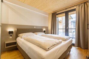4 bedrooms, free WiFi, bed sheets