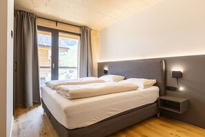 4 makuuhuonetta, ilmainen Wi-Fi, vuodevaatteet