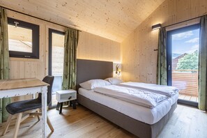 4 bedrooms, free WiFi, bed sheets