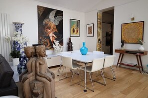 Dining - Loft, artist's studio Montmartre, Loft, atelier artiste Montmartre (160m² / 1720sqft) (Paris)