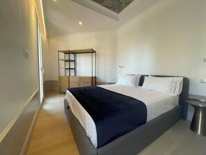 1 quarto, ferros/tábuas de passar roupa, Wi-Fi, roupa de cama