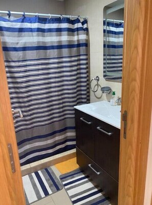 Towels, soap, shampoo, toilet paper - Ola Blanca 2 Sidi Rahal
 (Sidi Rahal)