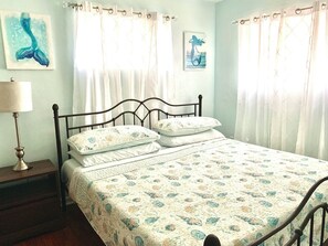 3 chambres, fer et planche à repasser, Wi-Fi, draps fournis