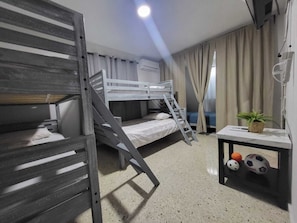 1 bedroom, free WiFi, bed sheets, wheelchair access