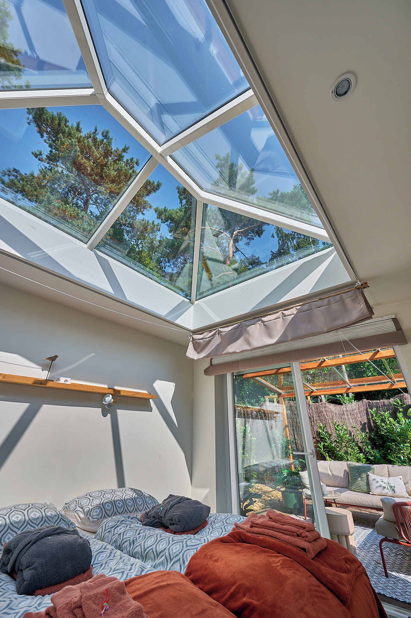 3 slaapkamers, een strijkplank/strijkijzer, reisbedje, wifi