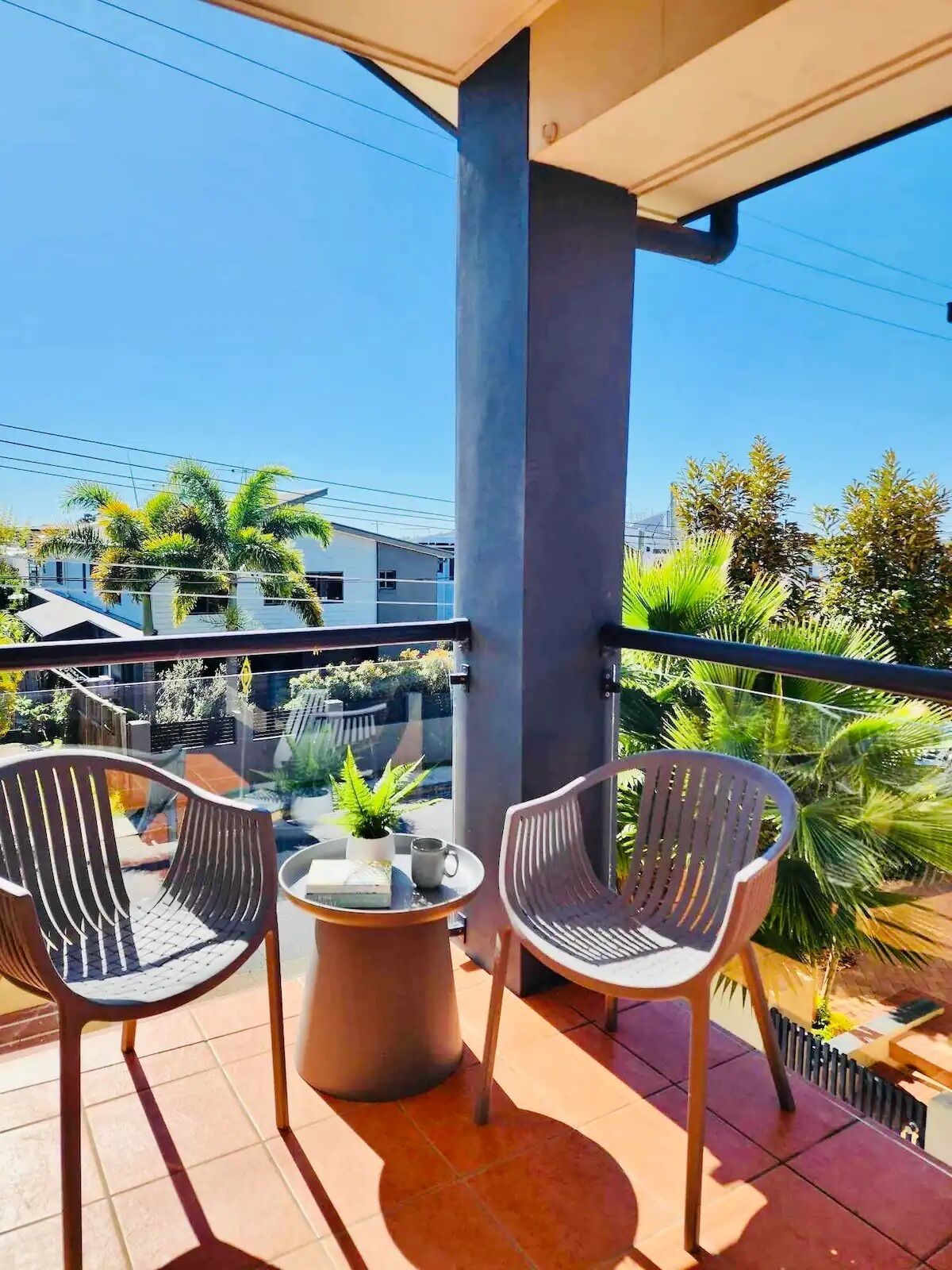 المنطقة المحيطة بالمنشأة