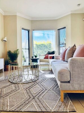 Smart TV, fireplace, offices