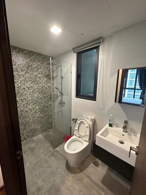 Hair dryer, towels, soap, toilet paper - A Largest Shopping Mall in Downstair (Kuching)