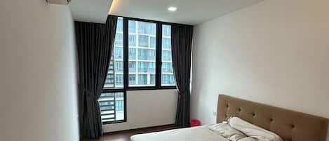 3 bedrooms, iron/ironing board, WiFi