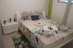 1 chambre, fer et planche à repasser, Wi-Fi, draps fournis