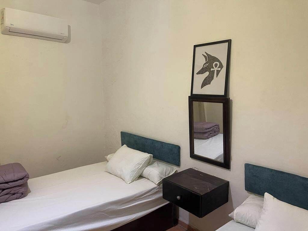 Foto - town pyramids