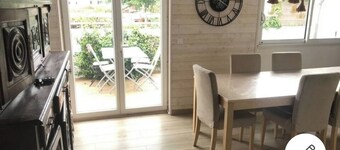 Maison Familiale Avec Piscine et Trampoline