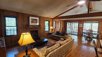 Smart TV, fireplace, books