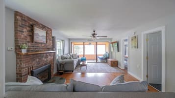 Smart TV, fireplace, books