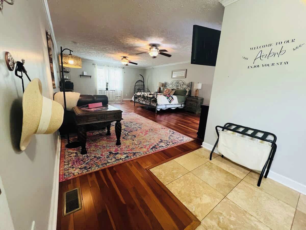 3 soverom, strykejern/-brett, wi-fi og sengetøy